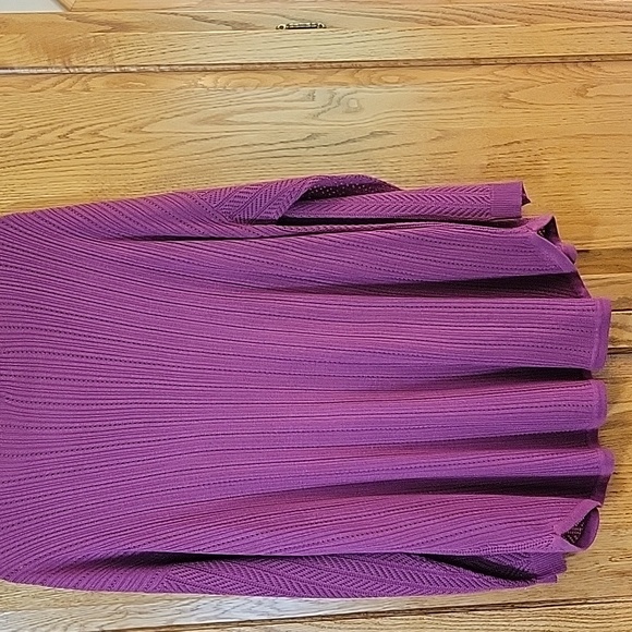 RETRO-ology Purple 2X Women Top - Picture 4 of 4